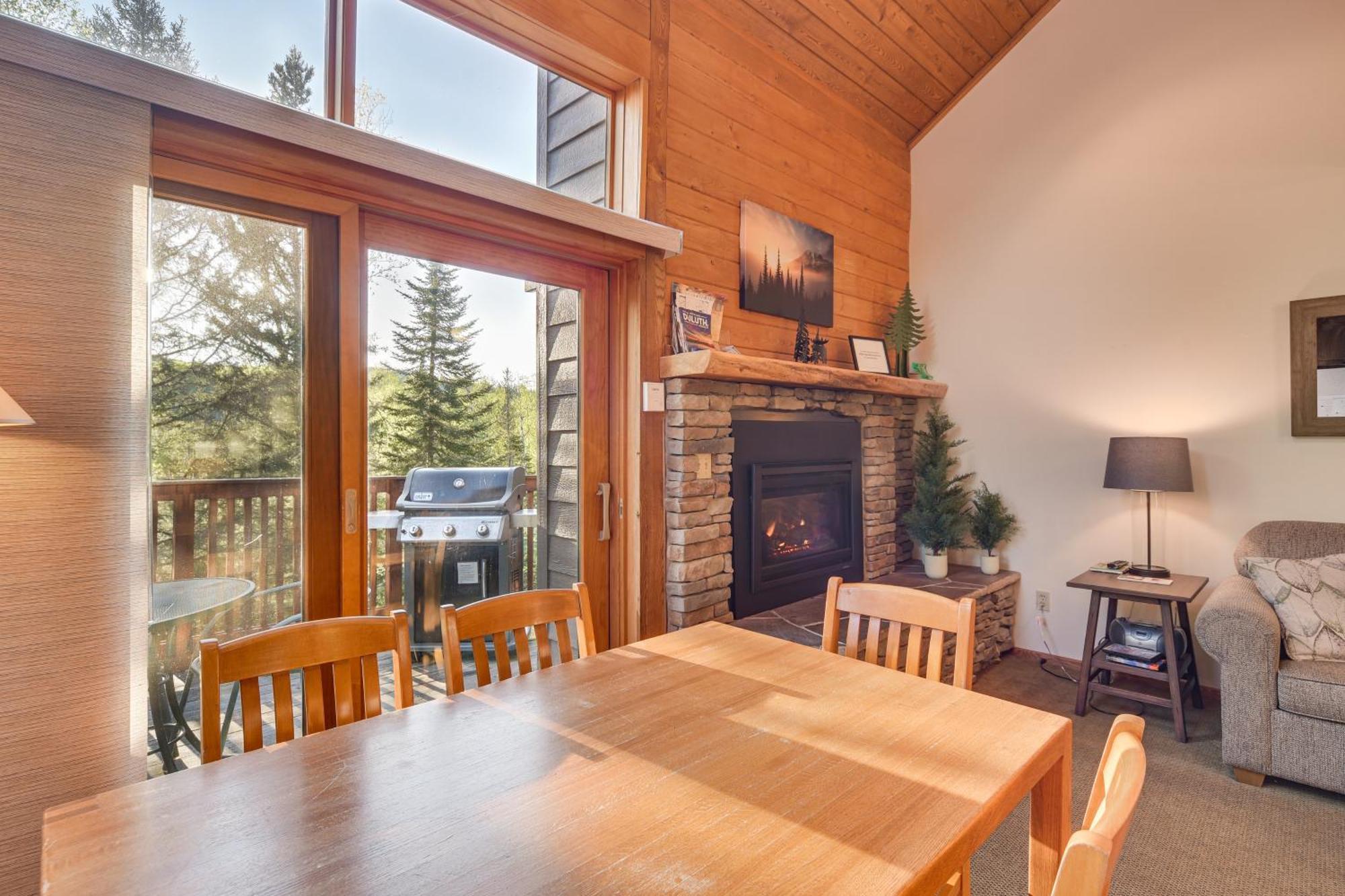Cozy Alpine Escape Ski-Inandout At Lutsen Mtns Buitenkant foto